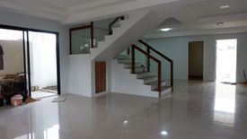 4 Bedroom House for sale in Talon Dos, Metro Manila