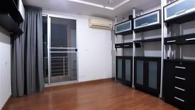 2 Bedroom Condo for sale in Sam Sen Nai, Bangkok near BTS Saphan Kwai