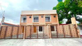 4 Bedroom Townhouse for sale in Pulang Lupa Dos, Metro Manila