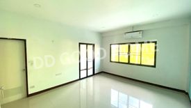 2 Bedroom Townhouse for sale in Nong Han, Chiang Mai