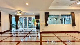 4 Bedroom House for rent in Khlong Tan Nuea, Bangkok