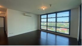 2 Bedroom Condo for sale in San Lorenzo, Metro Manila near MRT-3 Ayala