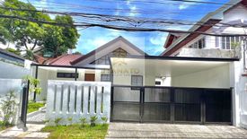 3 Bedroom House for sale in Talon Dos, Metro Manila