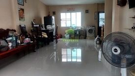 3 Bedroom Townhouse for sale in Bang Krachao, Samut Sakhon