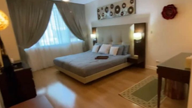 2 Bedroom Condo for rent in San Lorenzo, Metro Manila near MRT-3 Ayala