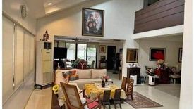 5 Bedroom House for sale in Loyola Heights, Metro Manila near LRT-2 Anonas