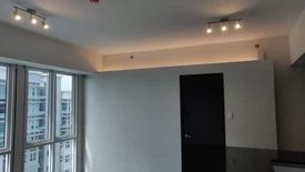 3 Bedroom Condo for sale in San Lorenzo Place, Bangkal, Metro Manila near MRT-3 Magallanes