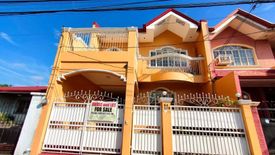 4 Bedroom House for sale in Talon Dos, Metro Manila