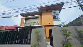 6 Bedroom House for sale in Talon Dos, Metro Manila