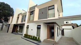 5 Bedroom House for sale in BF Homes, Metro Manila