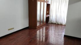 3 Bedroom Condo for rent in Rong Mueang, Bangkok near MRT Hua Lamphong