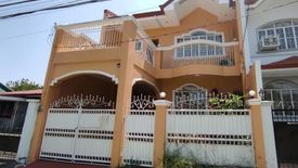 5 Bedroom House for sale in Talon Dos, Metro Manila