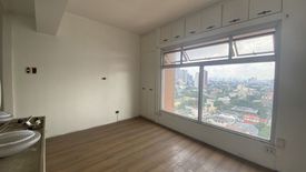 3 Bedroom Condo for sale in Pasong Tamo, Metro Manila