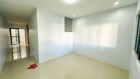 4 Bedroom House for sale in Talon Kuatro, Metro Manila