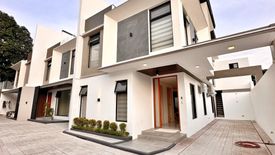 5 Bedroom House for sale in BF Resort, Metro Manila