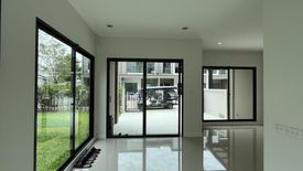 2 Bedroom Townhouse for rent in V compound Bangna - Srinakarin, Bang Kaeo, Samut Prakan