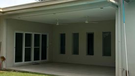 4 Bedroom House for rent in San Lorenzo, Metro Manila near MRT-3 Magallanes