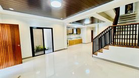 4 Bedroom House for sale in Talon Dos, Metro Manila