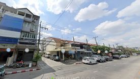 3 Bedroom Townhouse for sale in Lat Phrao, Bangkok