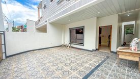 4 Bedroom House for sale in Almanza Dos, Metro Manila