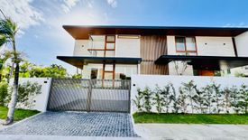 6 Bedroom House for sale in New Alabang Village, Metro Manila