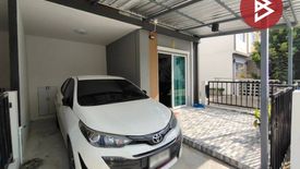 3 Bedroom Townhouse for sale in Sisa Chorakhe Noi, Samut Prakan