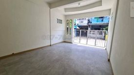 3 Bedroom Townhouse for sale in Sam Wa Tawan Tok, Bangkok