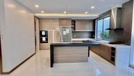 5 Bedroom House for sale in BF Homes, Metro Manila