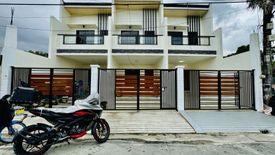 3 Bedroom Townhouse for sale in Talon Dos, Metro Manila