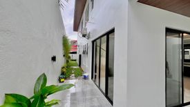 5 Bedroom House for sale in BF Homes Executive Village, Almanza Uno, Metro Manila