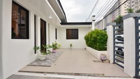 6 Bedroom House for sale in Pilar, Metro Manila