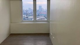 Condo for sale in Manila, Metro Manila near LRT-2 Legarda