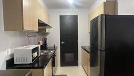 1 Bedroom Condo for rent in Urdaneta, Metro Manila near MRT-3 Ayala