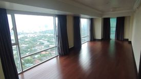 4 Bedroom Condo for sale in Urdaneta, Metro Manila near MRT-3 Ayala