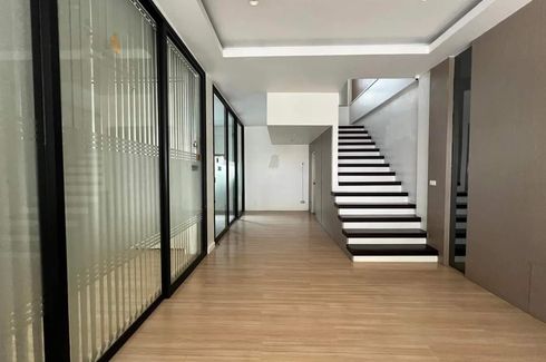 4 Bedroom Townhouse for rent in Nawamin, Bangkok