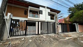 4 Bedroom House for sale in Talon Dos, Metro Manila