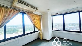 3 Bedroom Condo for sale in Royal River Place, Bang Phong Pang, Bangkok