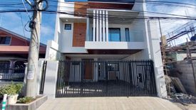 5 Bedroom House for sale in Talon Dos, Metro Manila