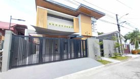 7 Bedroom House for sale in Talon Dos, Metro Manila