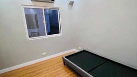 4 Bedroom Townhouse for rent in Urdaneta, Metro Manila near MRT-3 Ayala