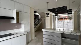 3 Bedroom House for sale in Sun Valley, Metro Manila