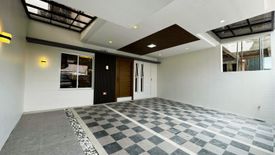 4 Bedroom House for sale in Talon Dos, Metro Manila