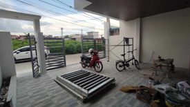 4 Bedroom House for sale in Talon Dos, Metro Manila