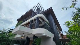 8 Bedroom House for sale in Merville, Metro Manila