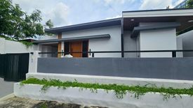 4 Bedroom House for sale in Almanza Dos, Metro Manila