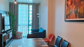 1 Bedroom Condo for rent in 8 Forbestown Centre, Taguig, Metro Manila