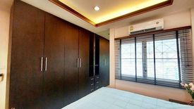 3 Bedroom House for rent in Saphan Sung, Bangkok