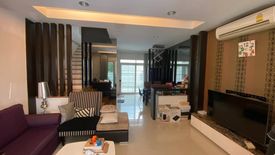 3 Bedroom Townhouse for sale in Baan Klang Muang Urbanion Rama 9-Ladprao, Wang Thonglang, Bangkok near MRT Lat Phrao