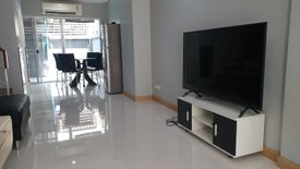 3 Bedroom Townhouse for rent in Chong Nonsi, Bangkok