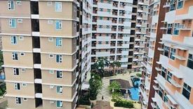 Condo for sale in Highway Hills, Metro Manila near MRT-3 Boni